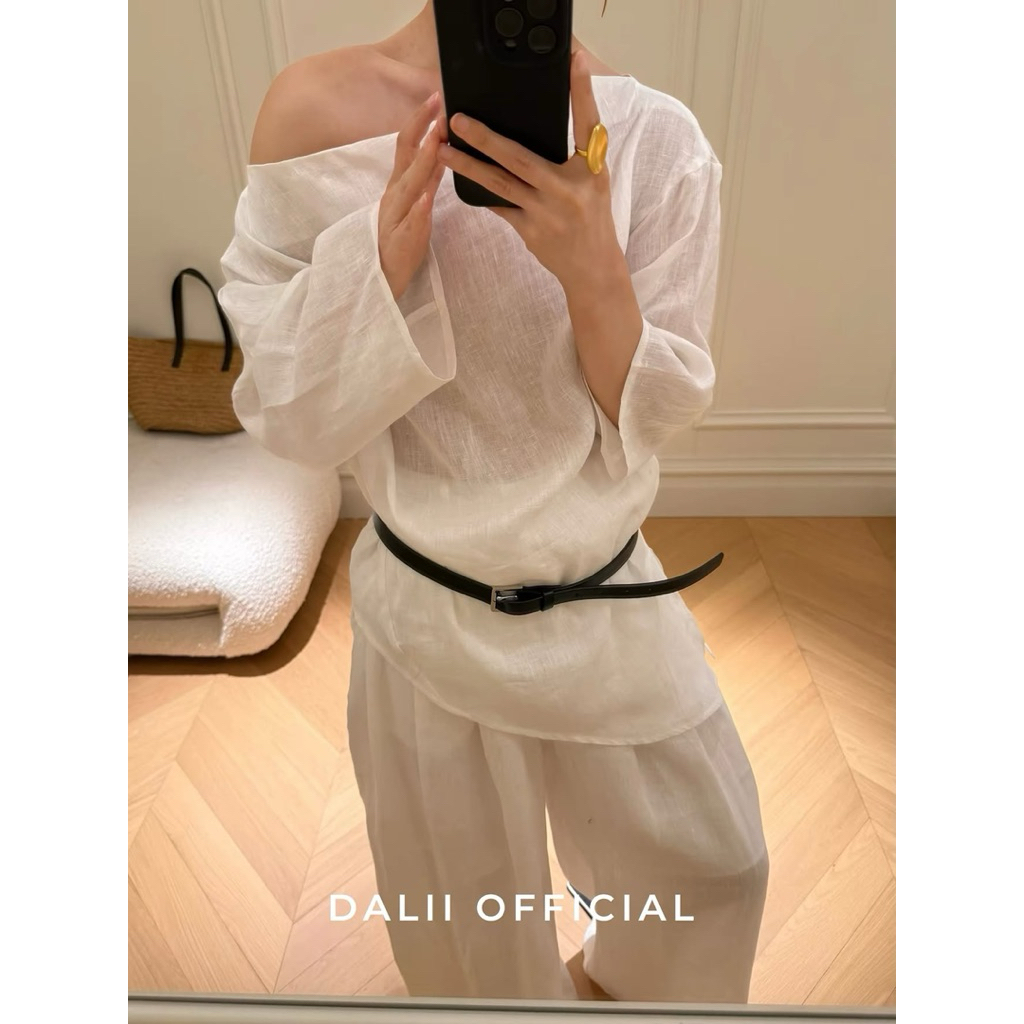 Áo trễ vai linen xước mỏng vạt chéo Onni st