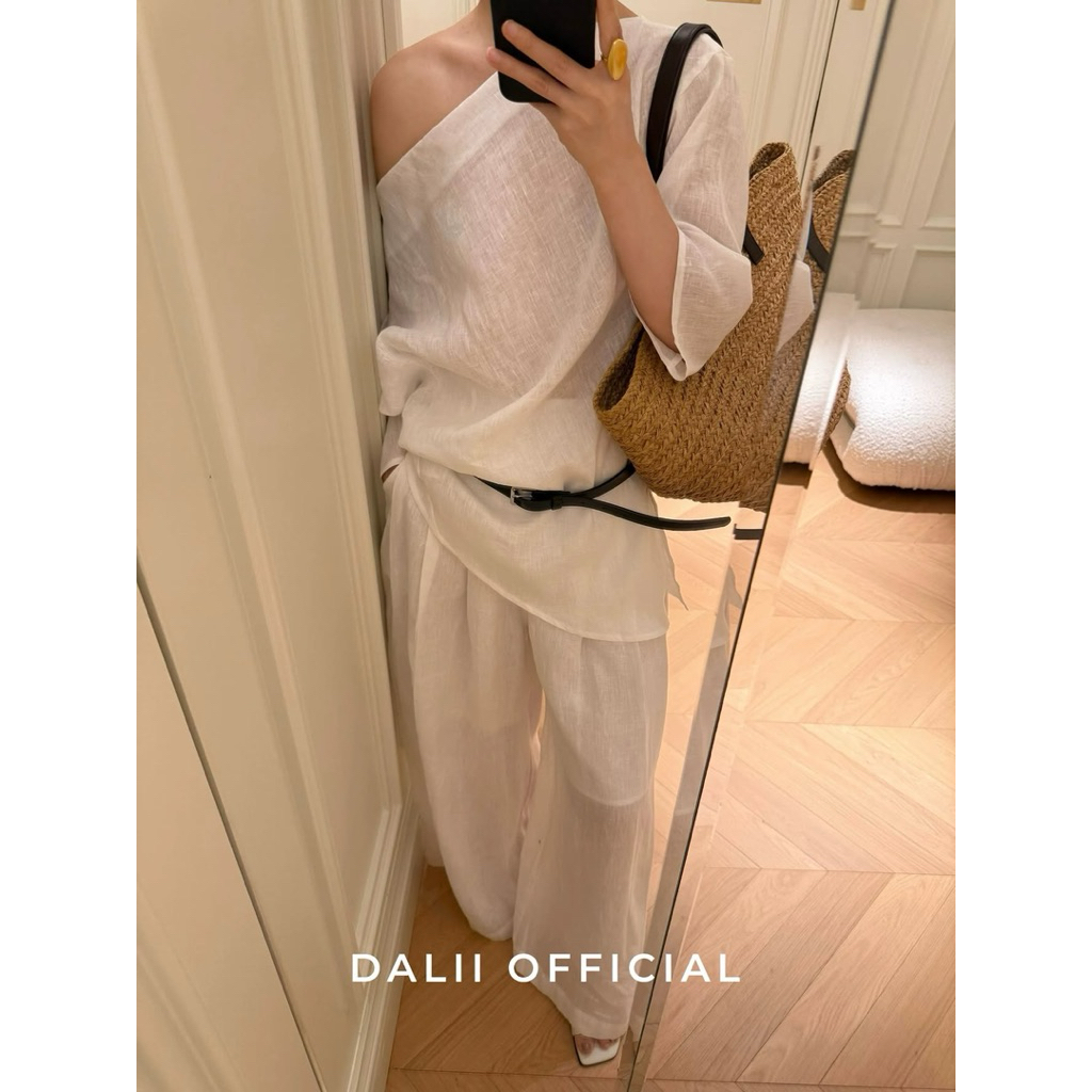 Áo trễ vai linen xước mỏng vạt chéo Onni st