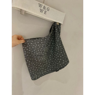 𝐏𝐡𝐢𝐞𝐧 𝐖𝐆𝐖𝐄 | (Sẵn) w9786 Chân Váy Chấm Bi Nhạt Màu Xám New