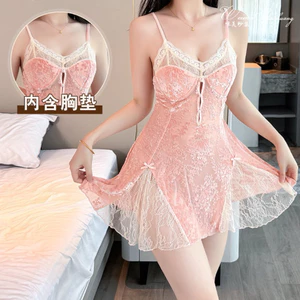 ROMANTIC ELEGANT