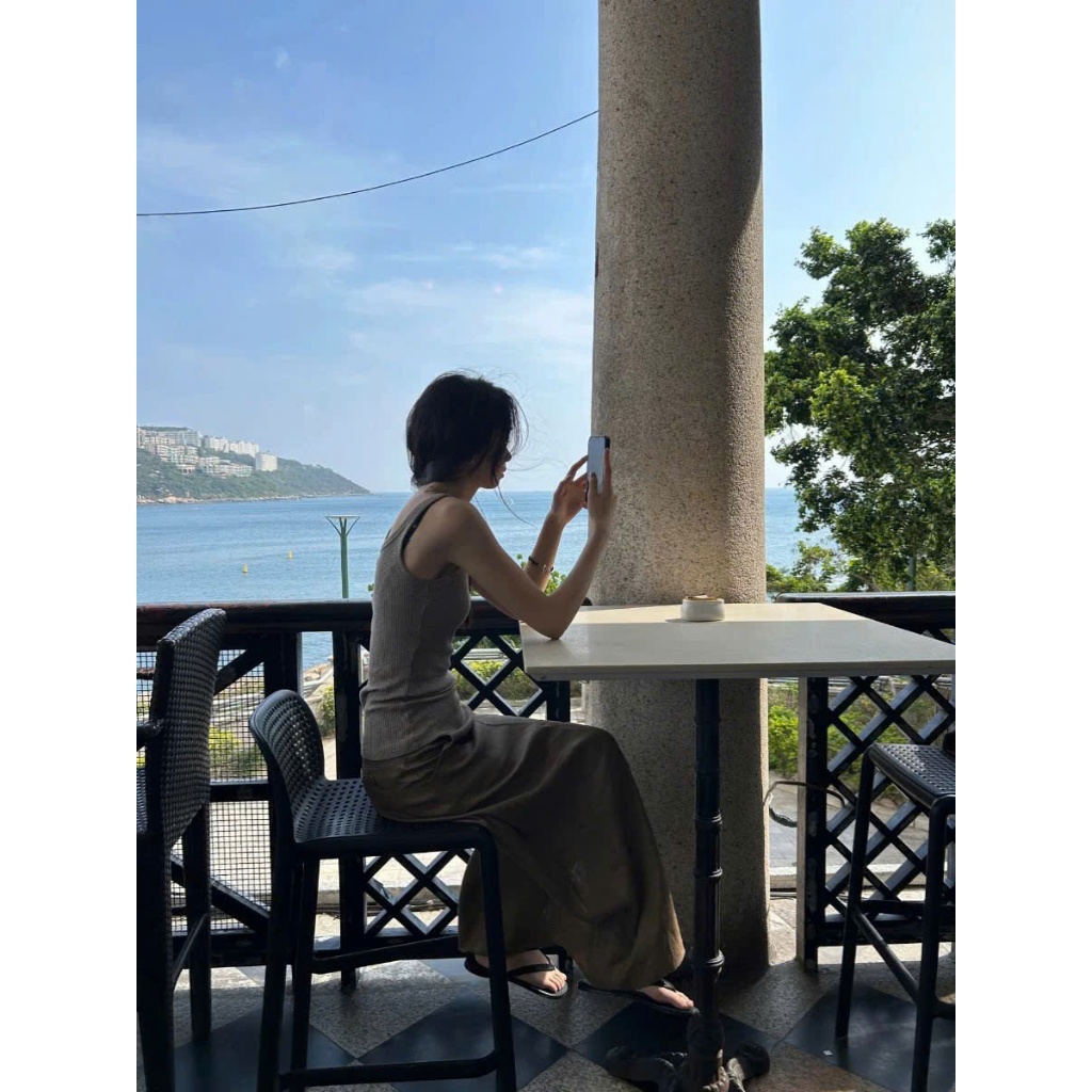 𝗟𝗮𝘃𝗮 𝗟𝗶𝗻𝗲𝗻 - Chân váy Linen xẻ hông