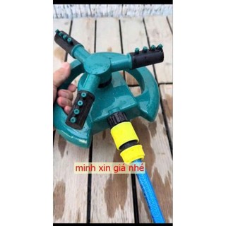 Vòi soay 360 độ là giải pháp lý tưởng cho việc tưới vườn tự động. Thiết kếlinh hoạt giúp bạn điều khiển nước