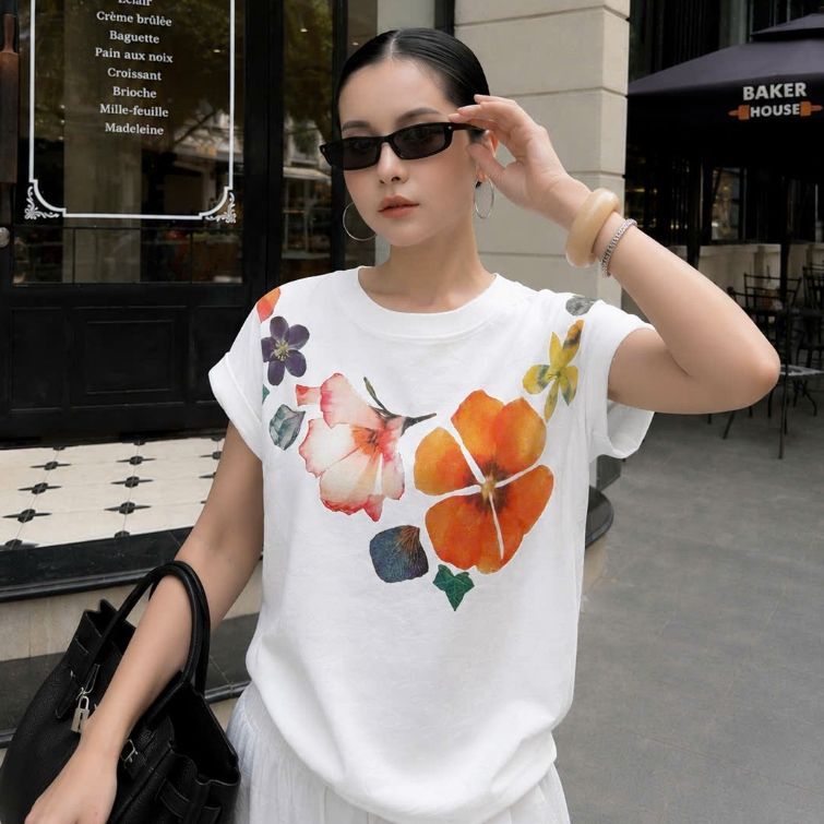 Áo Thun Cổ Viền Hoa Nổi Bật, Chất Cotton Mềm Mịn, Có Kèm Hình Thật.