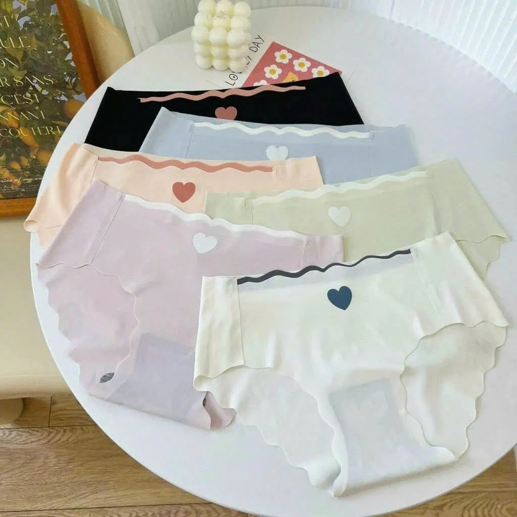 [Peinn] Combo 10 Cái Quần Lót Nữ Đúc Su - Không Viền Cạp Thấp - Họa Tiết Trái Tim - S87