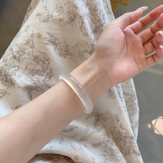 Vòng tay Bạch Nguyệt Quang Hàng Đẹp - đá phong thuỷ tuấn trần