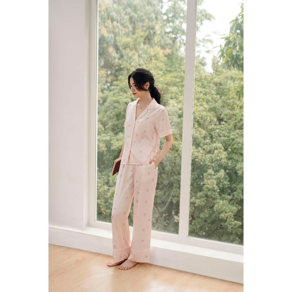 Bộ Mặc Nhà Loirechic FDMN260363 Chất Lụa Pháp Họa Tiết Hoa