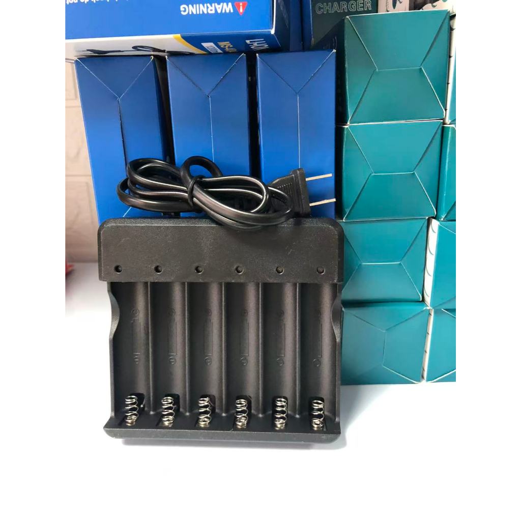 BỘ SẠC Pin2/4/6/8 KHAY SẠC CHO PIN 18650 ĐIỆN ÁP 3.7V~4.2V SIÊU TIỆN  Đế 6 Pin 18650,