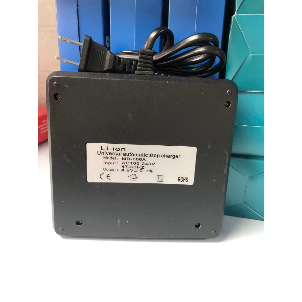 BỘ SẠC Pin2/4/6/8 KHAY SẠC CHO PIN 18650 ĐIỆN ÁP 3.7V~4.2V SIÊU TIỆN  Đế 6 Pin 18650,