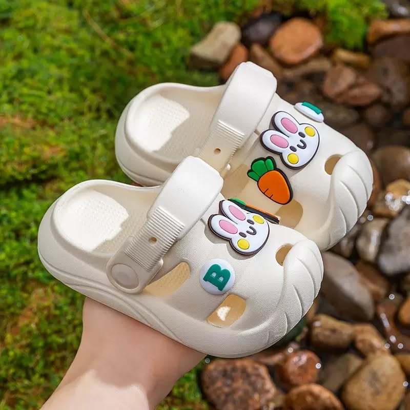 Giày Sandal Bé Trai Bé Gái Trẻ Sơ Sinh Tập Đi Trẻ Em Lỗ Giày Đi Biển ( Mẫu Mới 2026 )