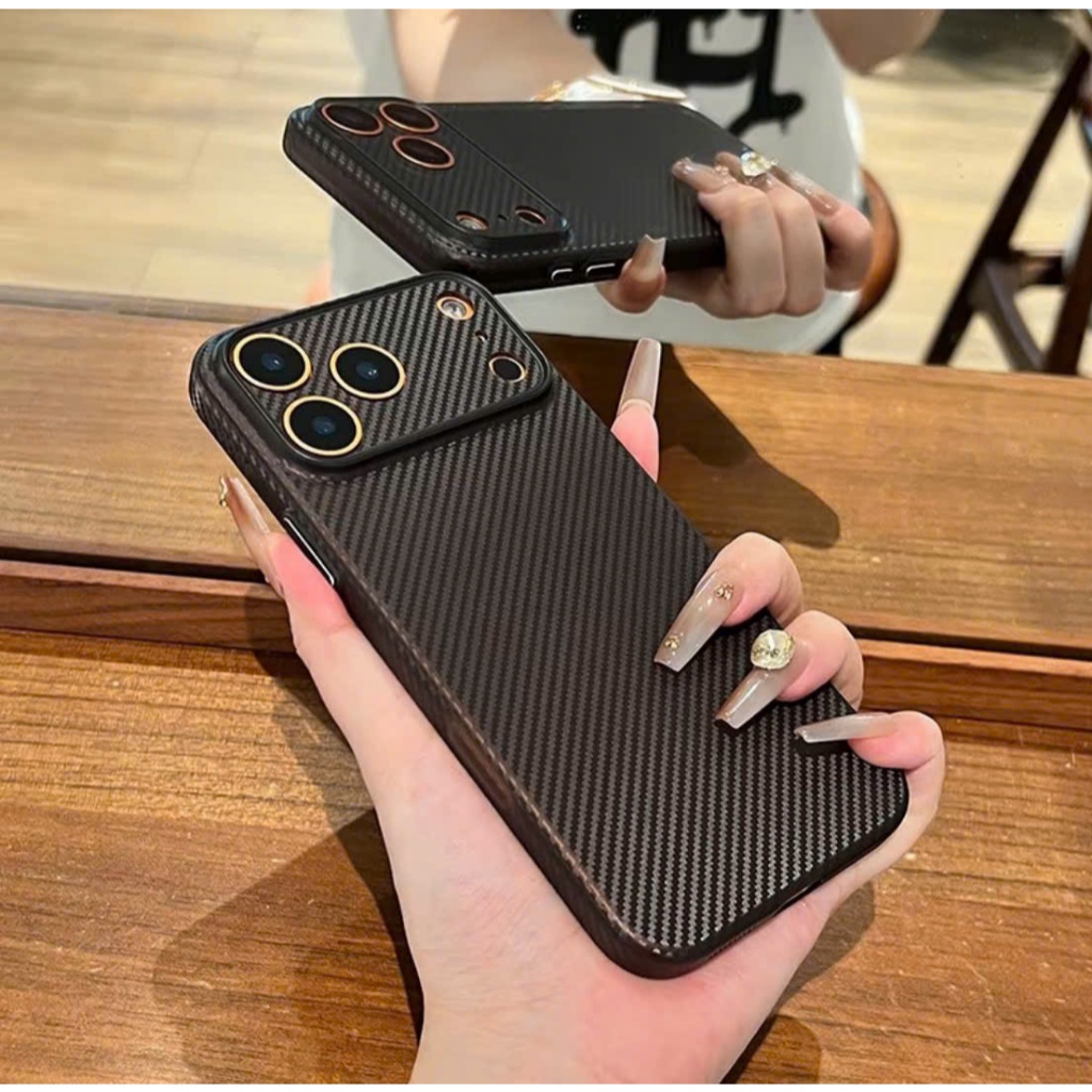 Ốp iPhone KiNGBON Vân Carbon FIBER UltraThin dẻo Siêu Mỏng 0.8mm Nút Bấm Kim Loại MA-0P2