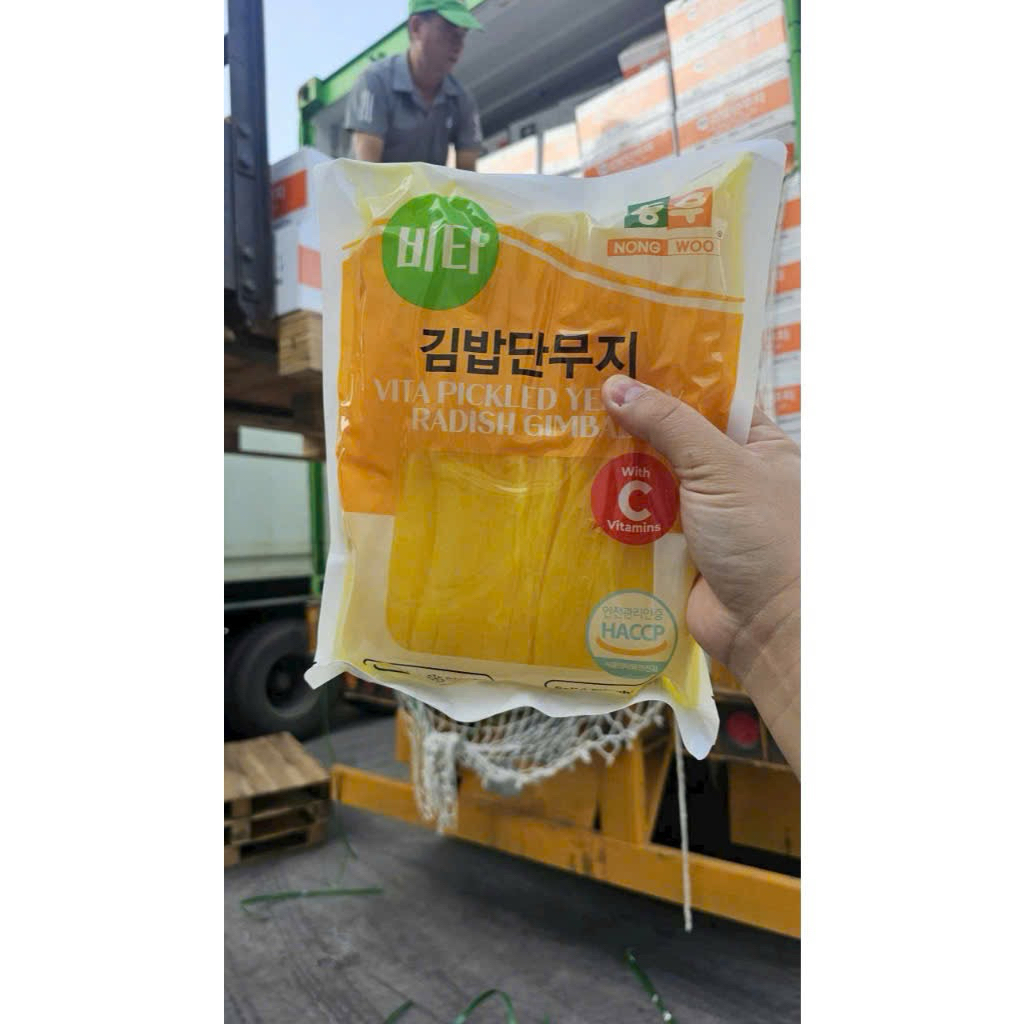 (CHÍNH HÃNG) Củ Cải Muối Cắt Thanh Làm Kim Bắp Cơm Cuộn Nongwoo Hàn Quốc Gói 1Kg