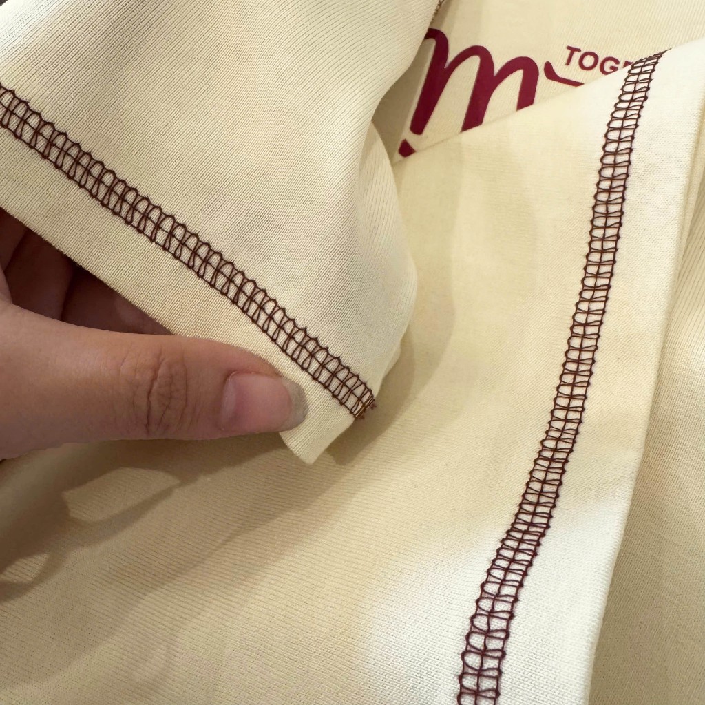 Áo Thun Viền Chữ Ngực Kem Nổi Bật, Chất Cotton Mềm Mịn, Có Kèm Hình Thật.