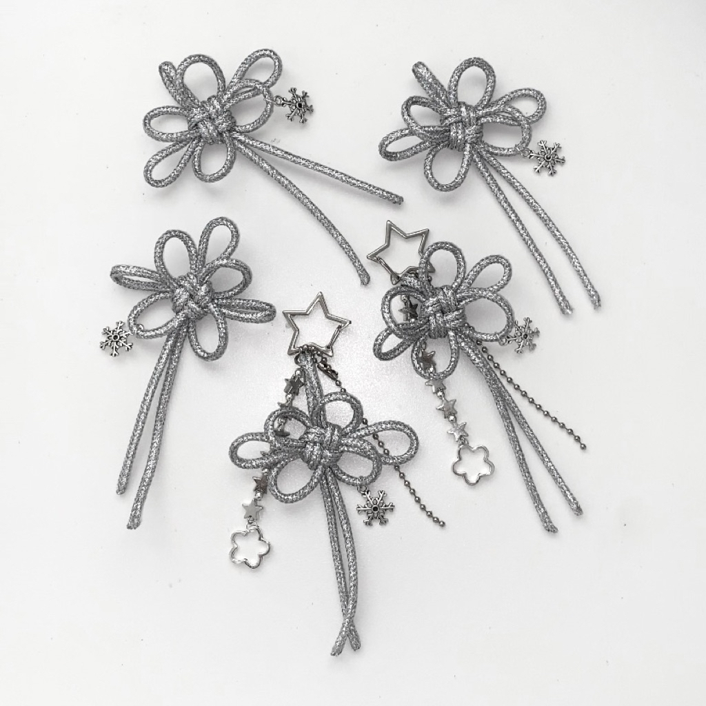 Móc Khóa Silver Bloom Ver2 – Hoa Bạc Lấp Lánh | Charmbag / Keychain - Custom tên riêng ( ghi chú )