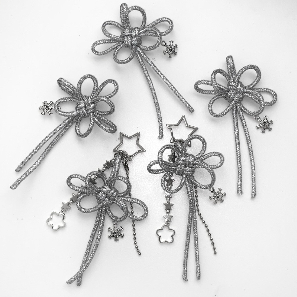 Móc Khóa Silver Bloom Ver2 – Hoa Bạc Lấp Lánh | Charmbag / Keychain - Custom tên riêng ( ghi chú )