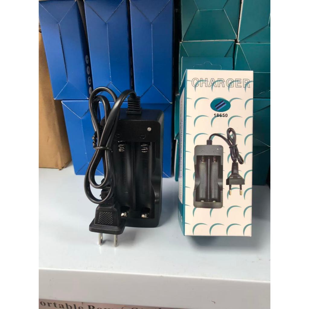 BỘ SẠC Pin2/4/6/8 KHAY SẠC CHO PIN 18650 ĐIỆN ÁP 3.7V~4.2V SIÊU TIỆN  Đế 2 Pin 18650,