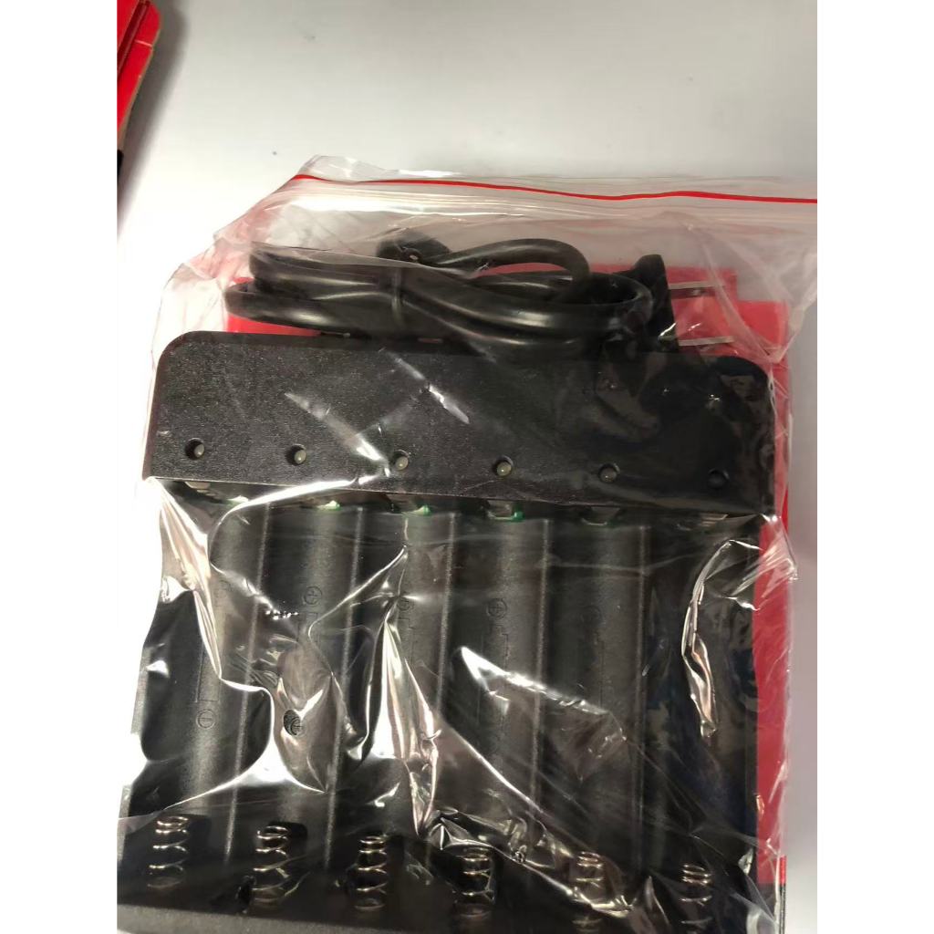BỘ SẠC Pin2/4/6/8 KHAY SẠC CHO PIN 18650 ĐIỆN ÁP 3.7V~4.2V SIÊU TIỆN  Đế 6 Pin 18650,