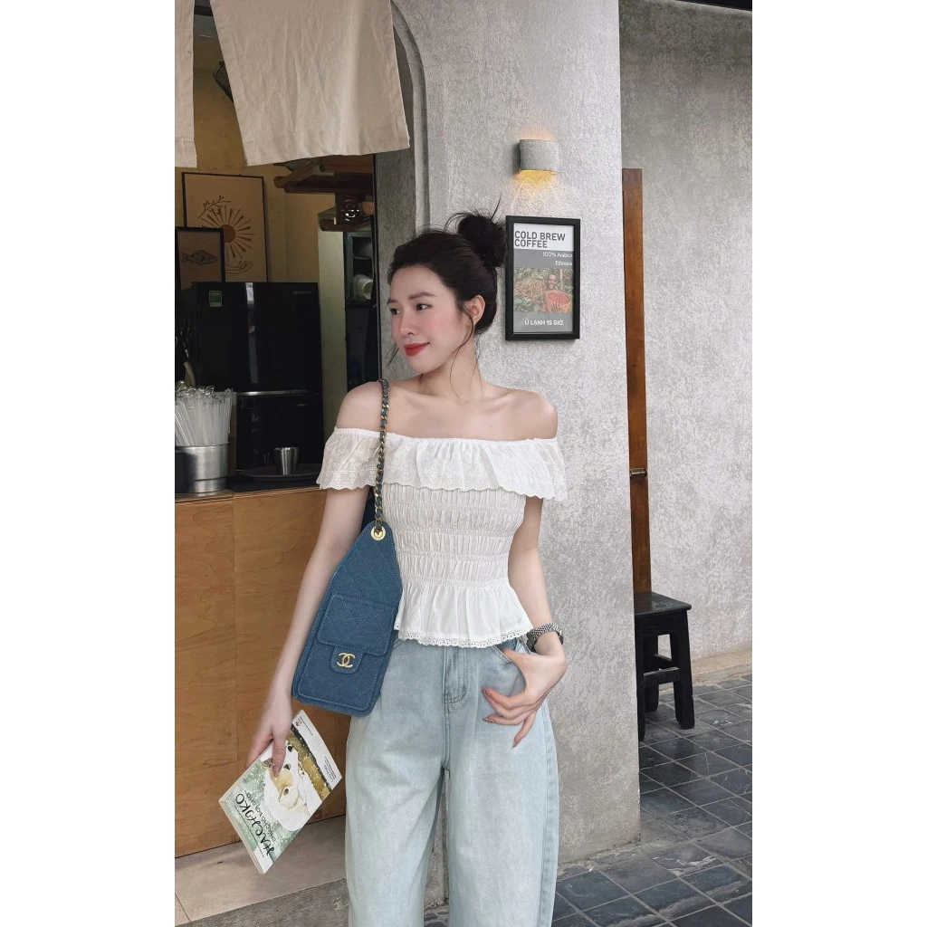 Áo Trễ Vai Nữ BORA ForgirlStudio Tay Bèo Viền Ren Form Xòe Phong Cách Tiểu Thư Hàn Quốc T227