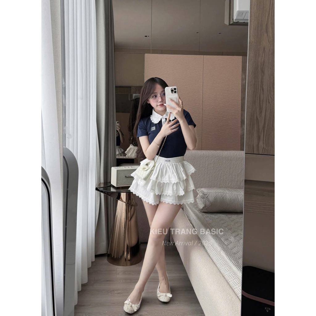 Set bộ váy ngắn nữ áo thun tăm polo cổ ren phối chân váy bèo tầng xếp ly phong cách học đường HCOM25837