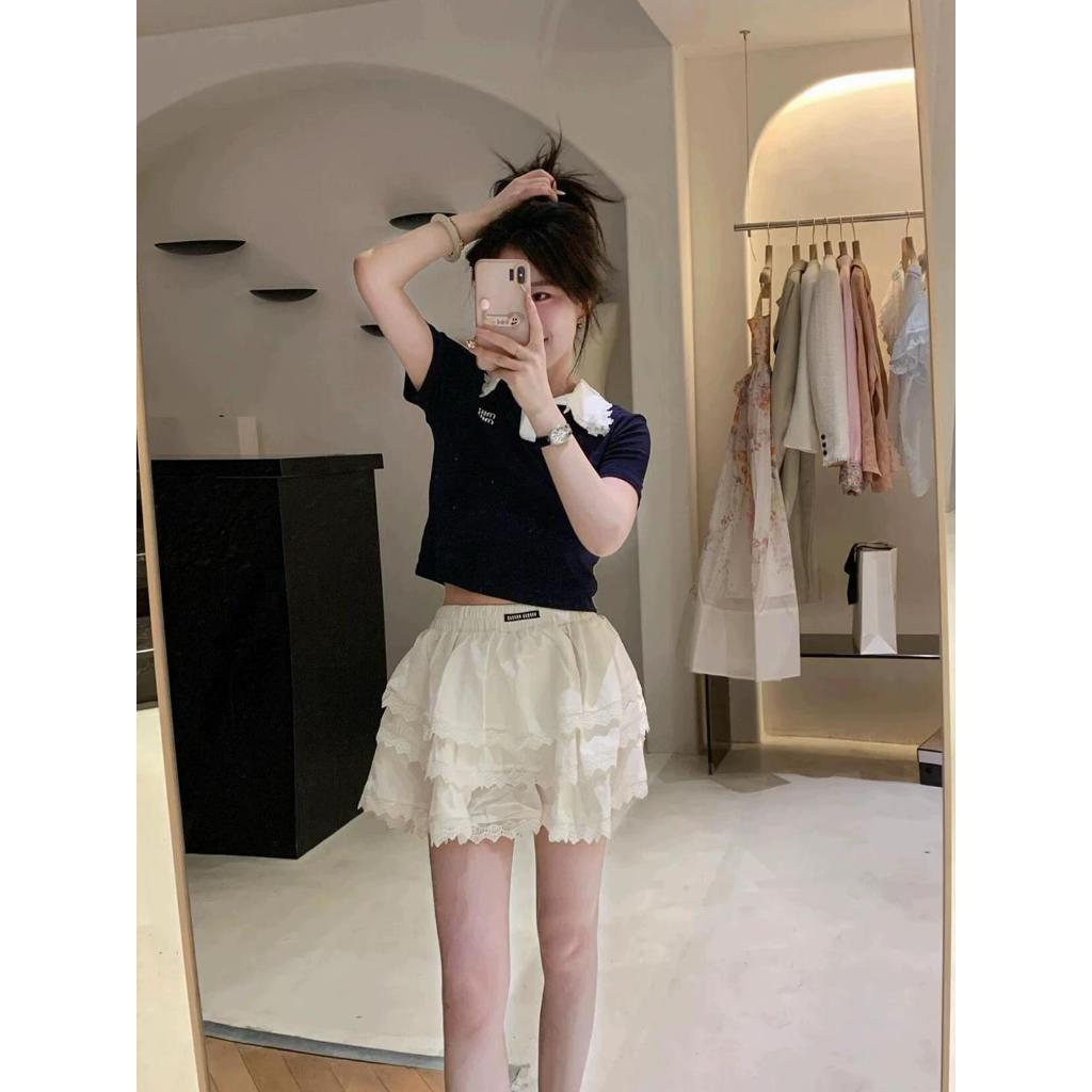 Set bộ váy ngắn nữ áo thun tăm polo cổ ren phối chân váy bèo tầng xếp ly phong cách học đường HCOM25837