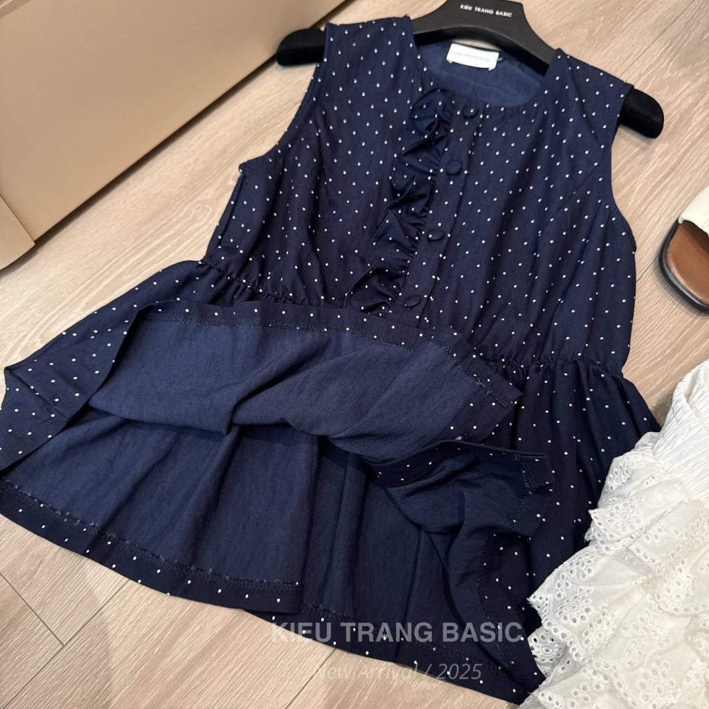 Set bộ váy ngắn nữ áo sát nách chấm bi rút eo peplum mix chân váy bèo tầng ren phong cách Hàn Quốc HCOM26213