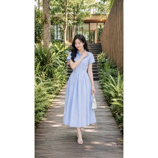 VT2496 – Váy sơ mi nữ cổ bẻ tay ngắn, dáng dài xòe nhẹ, chất vải thô sọc xanh nhạt thanh lịch