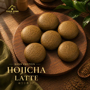Bánh Protein Hojicha Latte – Nhẹ Vị Trà Rang, Mềm Thơm, Ít Ngọt