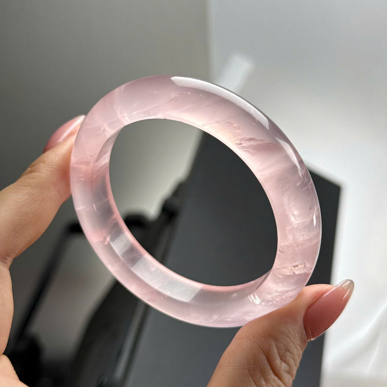 [𝐓ặ𝐧𝐠 𝐍𝐡ẫ𝐧] Vòng Tay Đá Thạch Anh Hồng Tự Nhiên – Quà Tặng Ý Nghĩa Cho Nữ 𝐬𝐡𝐚𝐧𝐠𝐡𝐚𝐢 𝐬𝐭𝐨𝐫𝐞