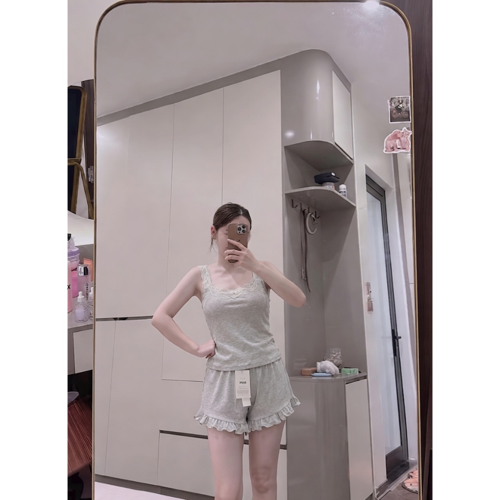 Bộ pijama nữ,Set đồ bộ mặc nhà nữ dáng đùi viền bèo phối ren ngực phong cách tiểu thư ngọt ngào HCOM27323