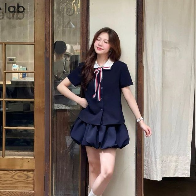 (Có Sẵn) Set Áo Sơ Mi Cổ Sen Trắng Phối Chân Váy Dáng Bí Kèm Nơ Tiểu Thư Tôn Dáng Có Quần Bảo Hộ