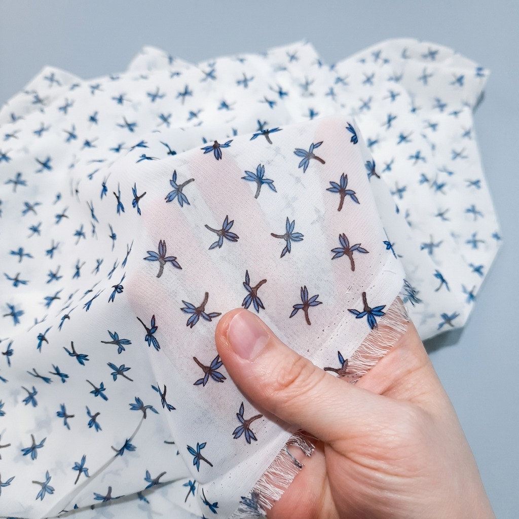 VẢI VOAN CHIFFON HOA NHÍ NÊN TRẮNG - CHẤT MỎNG, NHẸ BAY - MAY ÁO, VÁY, CHÂN VÁY...