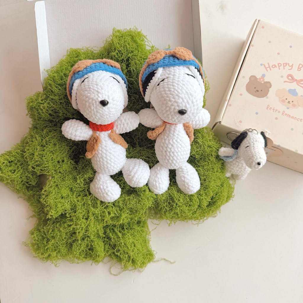 Móc Khoá Len Nhung Snoopy Đội Mũ Tốt Nghiệp Đeo Balo Đi Săn Handmade Màu Pastel Quà Tặng Dễ Thương Độc Đáo