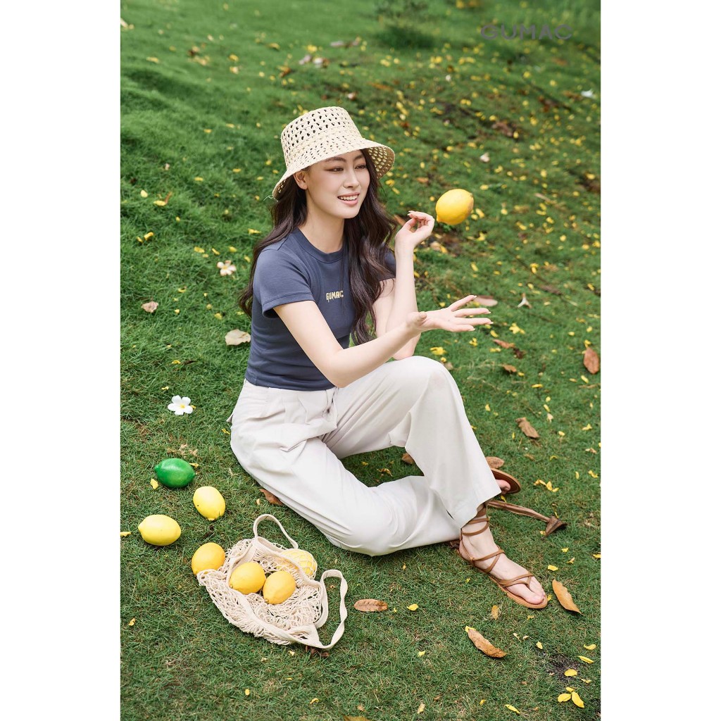 Áo Thun Nữ GUMAC Form Slim Cổ Tròn Co Giãn Ôm Dáng ATG05020
