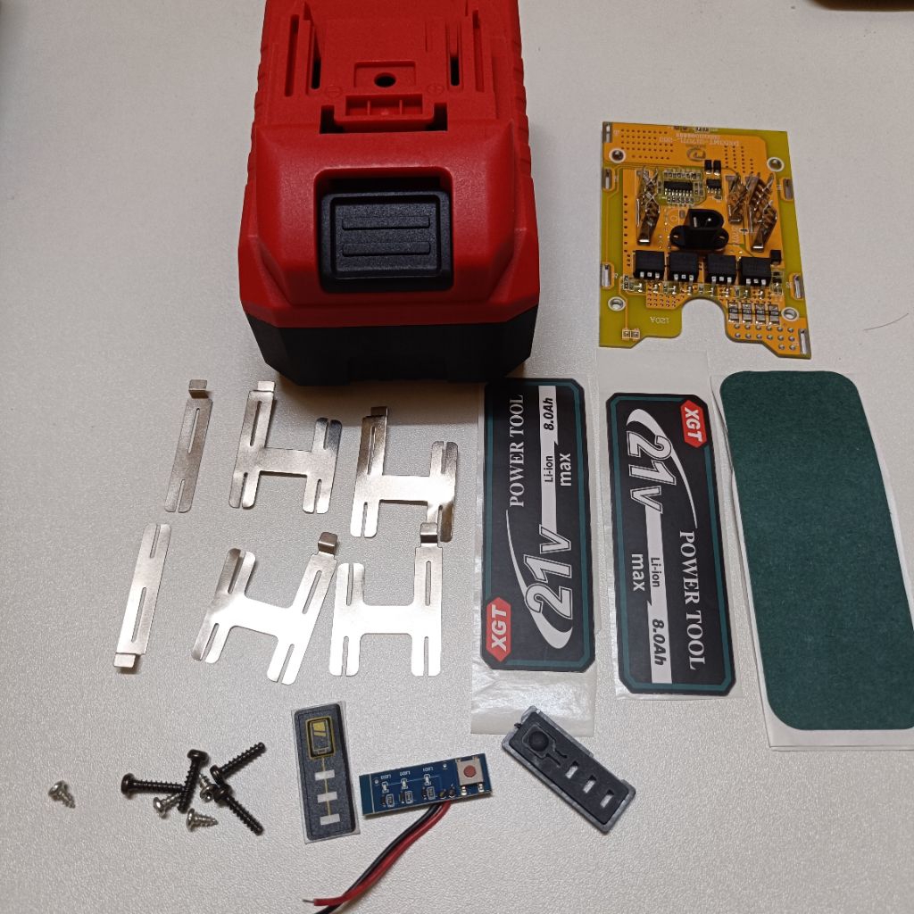 Makita Vỏ Mạch 21700 Loại Mới 10 Cell Cho Pin Li-ion 5S 18V/21V Trượt Kèm Ốc Vít Lò Xo Đèn Báo