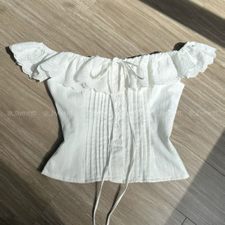 Laylie Top | Áo ren bèo trễ vai xếp li phong cách nhẹ nhàng, basic | Bymintt