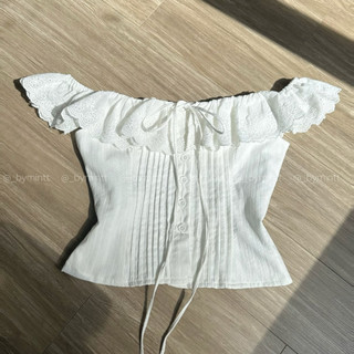 Laylie Top | Áo ren bèo trễ vai xếp li phong cách nhẹ nhàng, basic | Bymintt