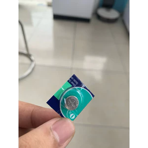 GIÁ BUÔN Hộp 1 viên pin đeo tay 936 SR936SW SR936 1,55V - HaNoiOptical