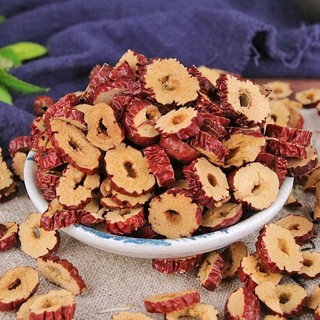 Túi 250g - 500g Táo Đỏ Thái Lát Sấy Khô Loại Ngon, Màu Đẹp, Ngọt, Dẻo Dùng Để Nấu Chè Dưỡng Nhan, Sâm Bổ Lượng - HALA