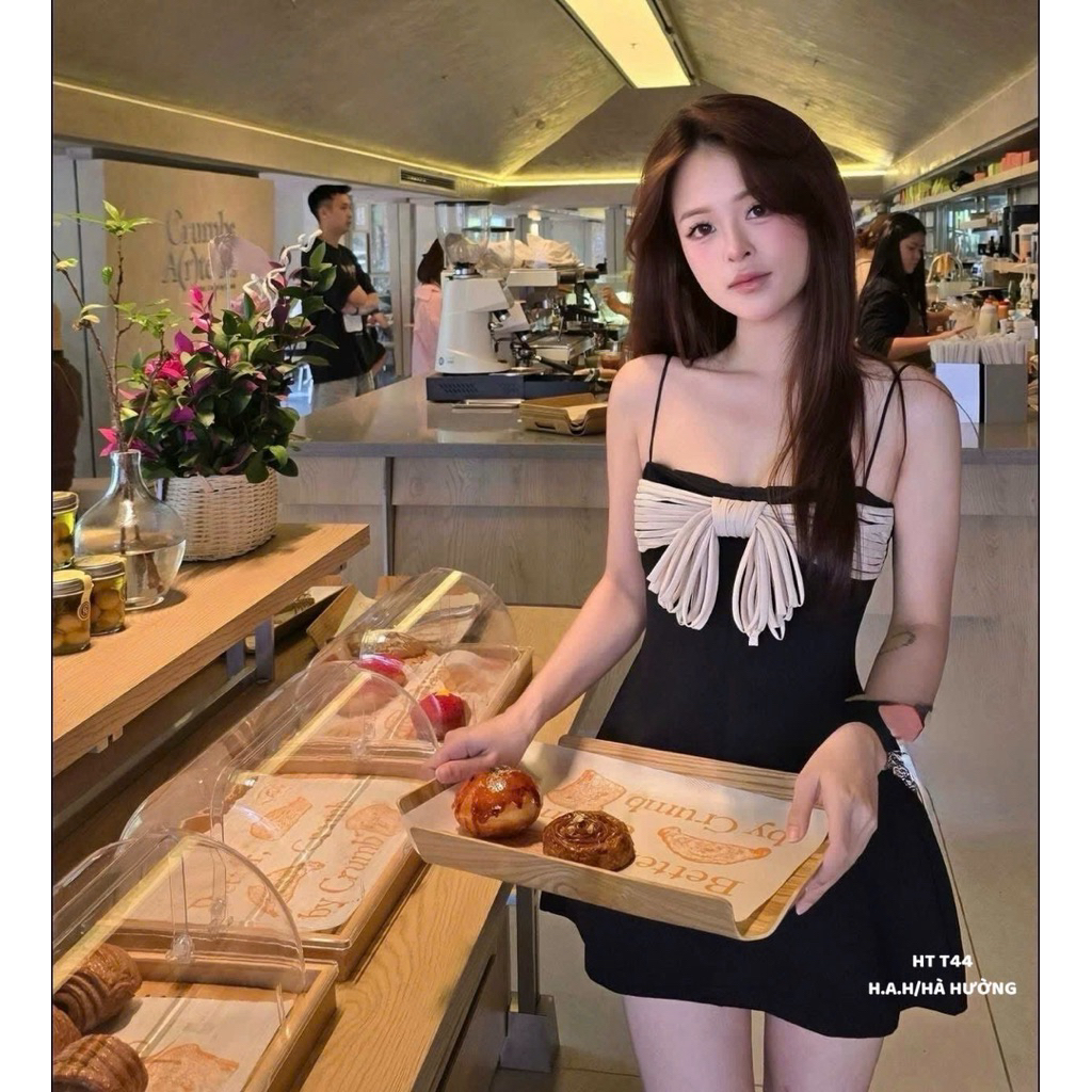 Váy 2 dây dáng A đính nơ ngực xinh xỉu