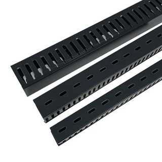 Máng nhựa đi dây điện màu đen dài 50cm dài 1m