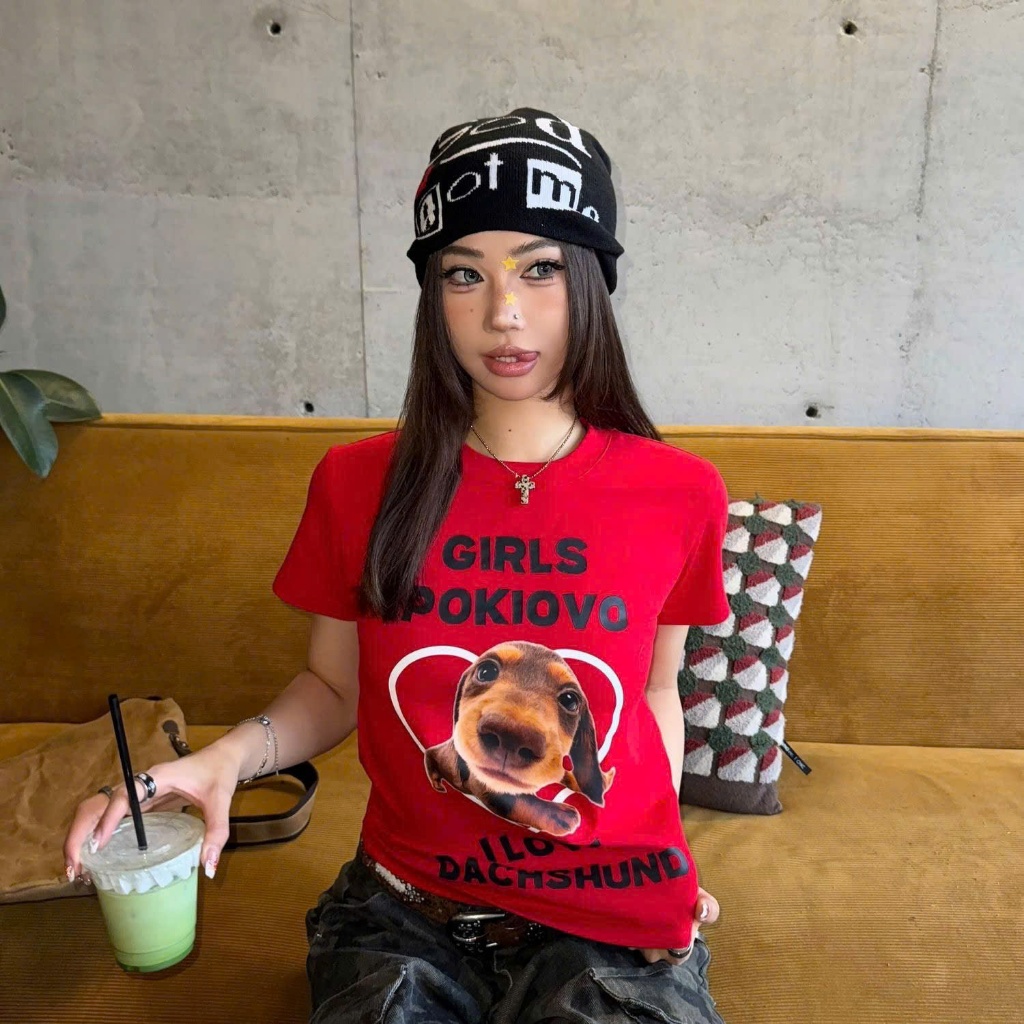 Áo thun baby tee hình cún và trái tim đáng yêu màu trắng đỏ ABBT070 - Tiktik