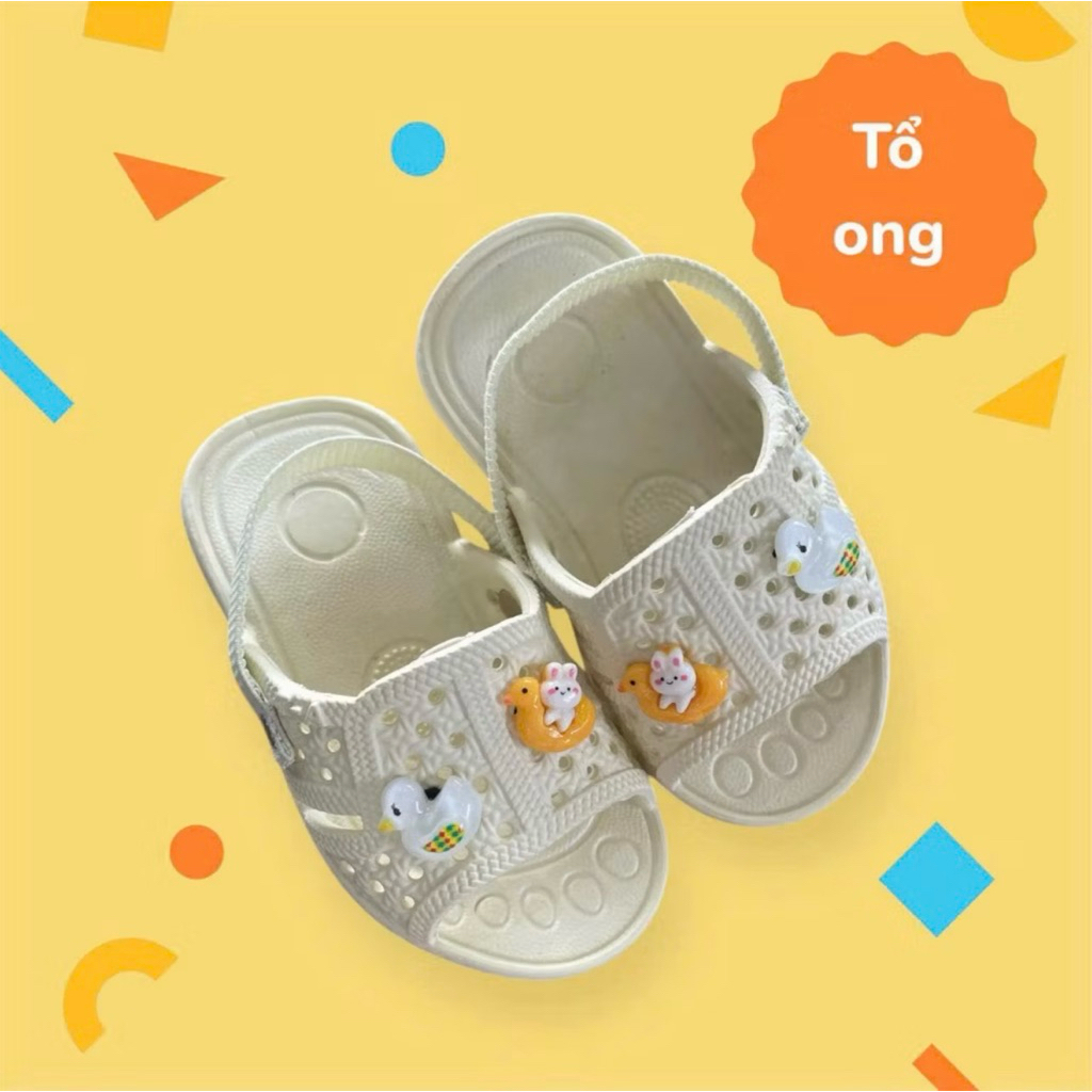 Dép Tổ Ong EVA Siêu Nhẹ Cho Bé | Quai Chun Mềm – Charm Ngẫu Nhiên – Cực Dễ Thương