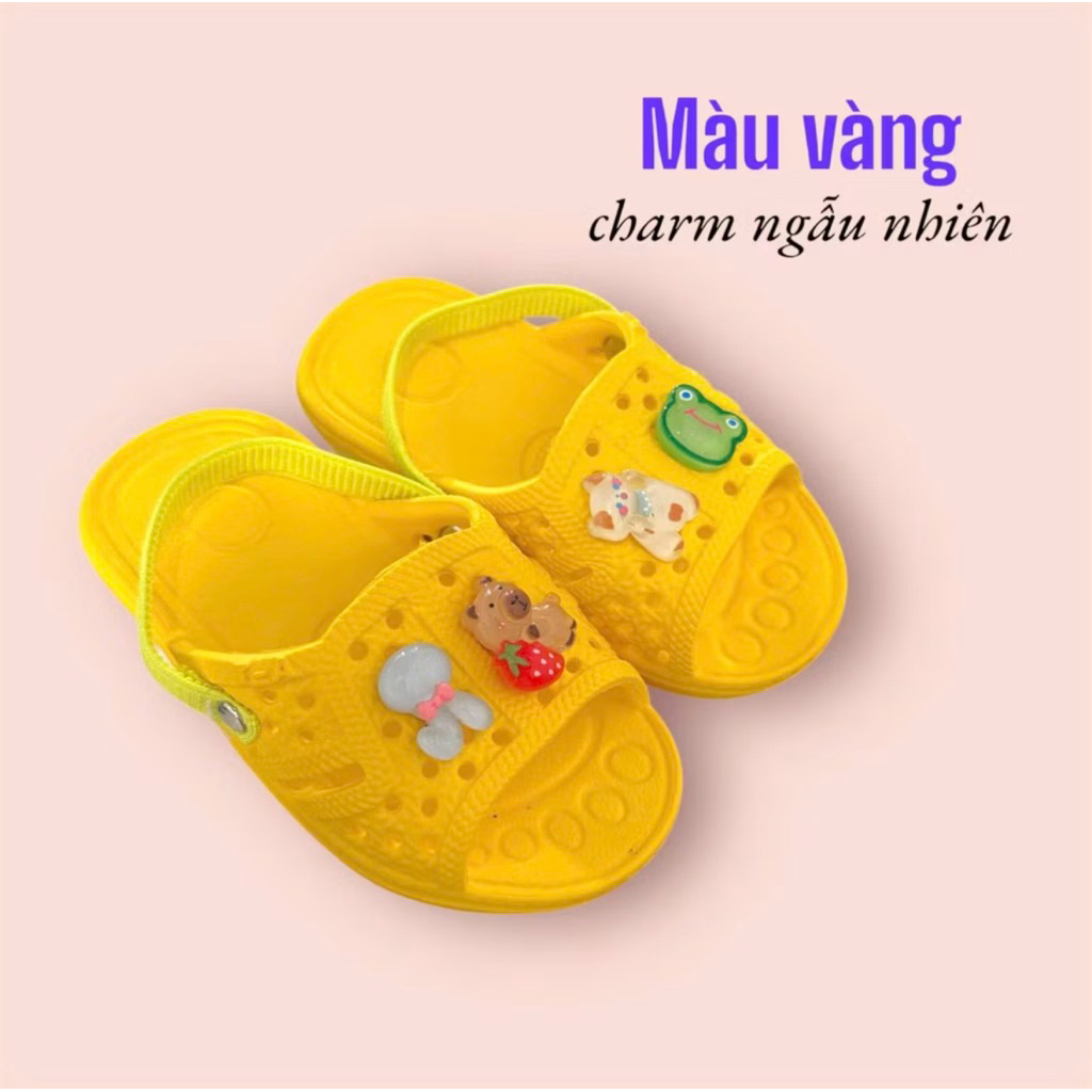 Dép Tổ Ong EVA Siêu Nhẹ Cho Bé | Quai Chun Mềm – Charm Ngẫu Nhiên – Cực Dễ Thương