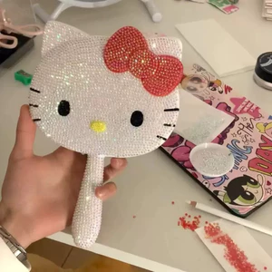 Gương mèo,kuromi,melody đính đá xinh xắn dễ thương