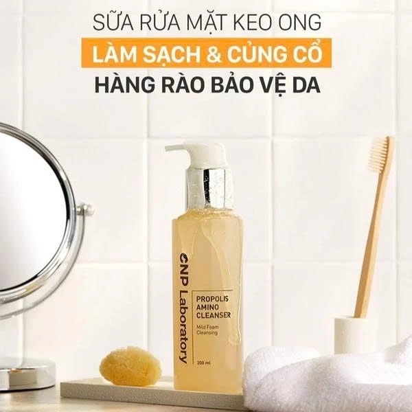 Sữa rửa mặt keo ong dịu lành phục hồi dưỡng ẩm CNP Laboratory Propolis Amino Energy Ampule