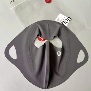 Khẩu trang nguyên mặt Lululemon