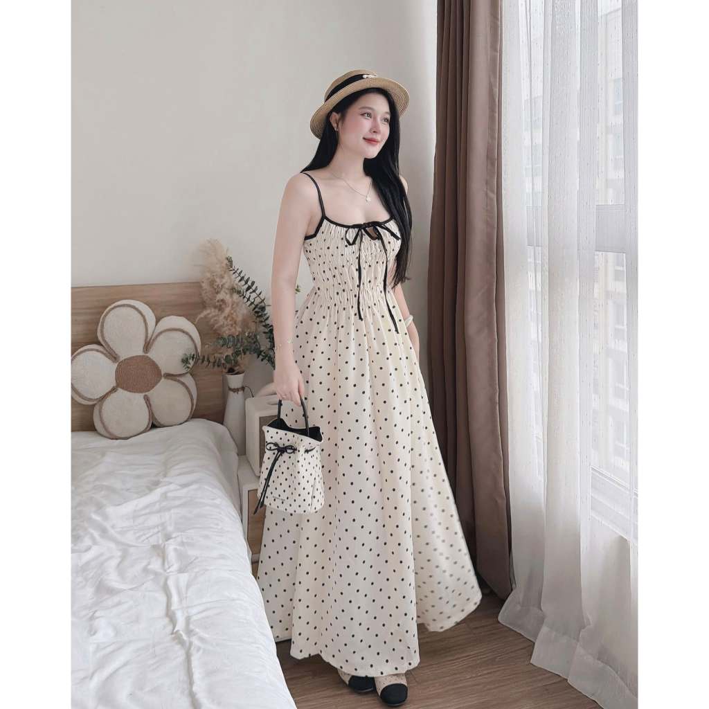 Váy đầm công chúa hai dây dáng ngắn xếp tầng màu trắng kem đầm babydoll đi biển du lịch HCOM27321