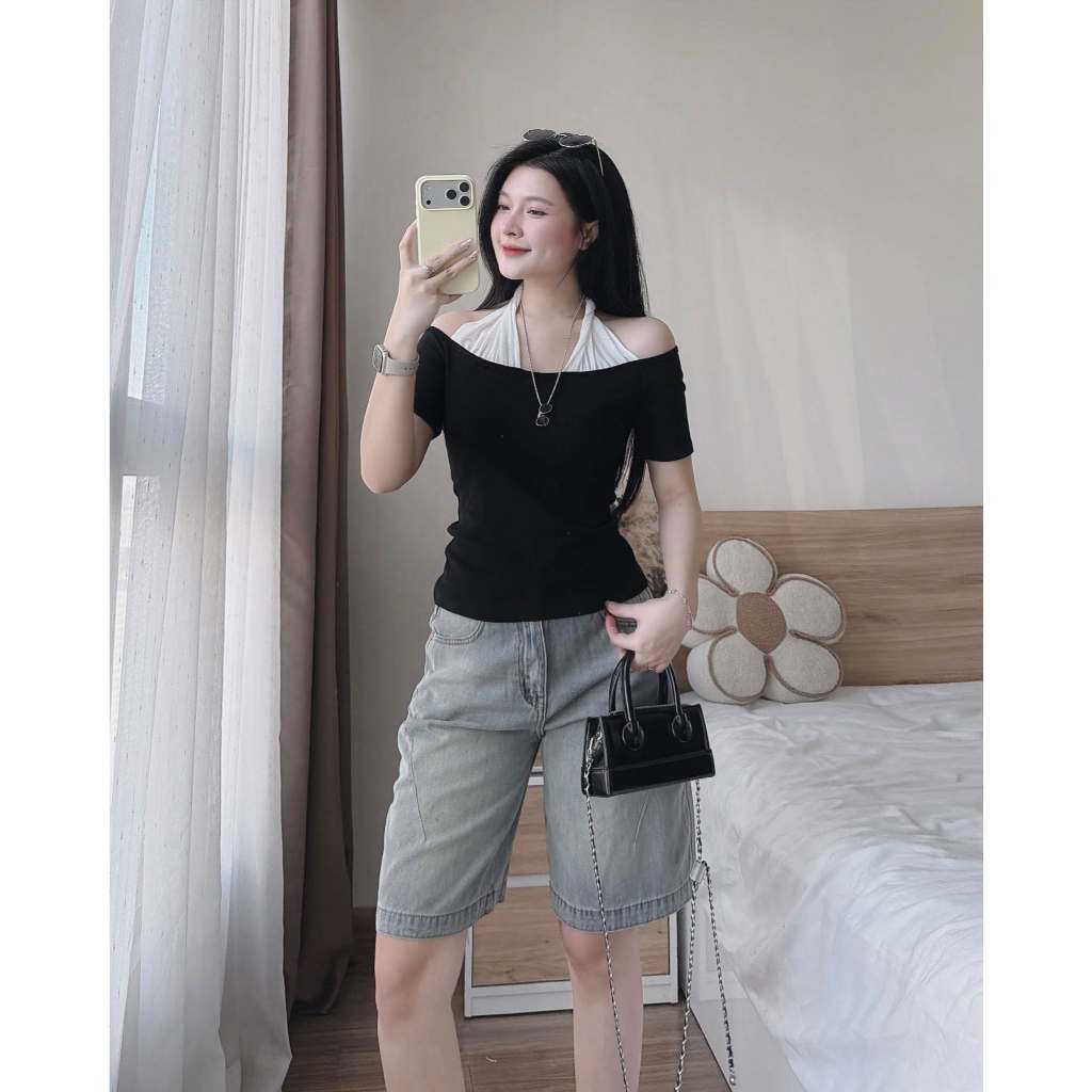 Áo croptop giả hai lớp trễ vai cổ yếm trắng đen áo blouse ngắn tay ôm sát nách HCOM27332