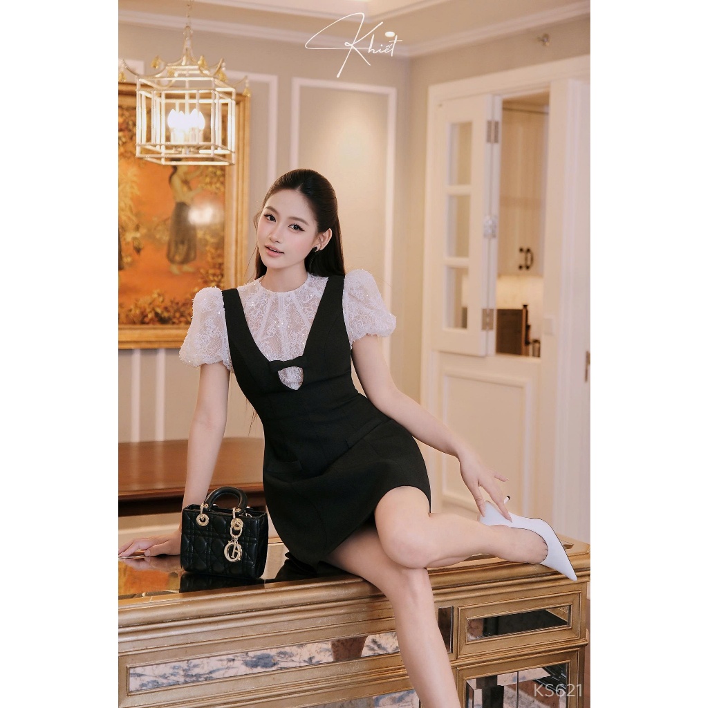Set áo ren trắng Khiết phối váy đen cổ điển phong cách nữ tính thanh lịch KS621