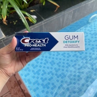 Kem đánh răng Crest Pro-Health Gum Detoxify 136g – Hỗ trợ chăm sóc nướu khỏe mạnh-Hàng Mỹ chính hãng