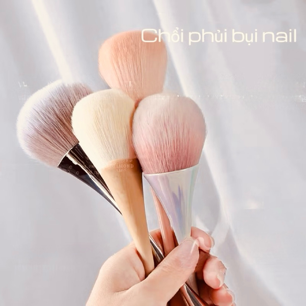 Chổi phủi bụi nail cán dài loại xịn lông mềm mịn 4 màu sang chảnh